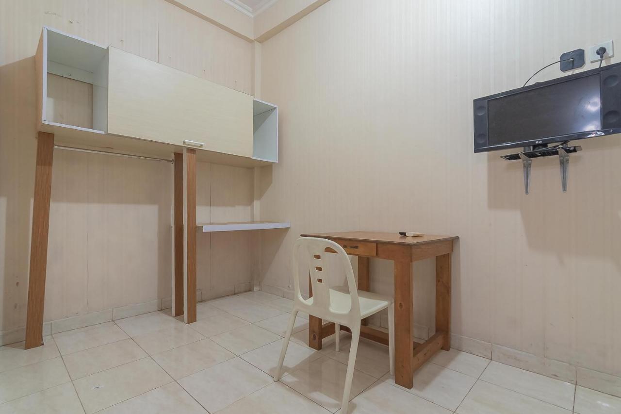 Hotel Reddoorz Syariah Near Terminal Batu Ampar 2 Balikpapan  Esterno foto